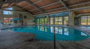 Beautiful indoor pool at Willow Brook Lodge in Pigeon Forge.