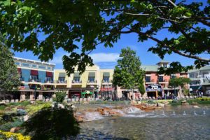 Island in Pigeon Forge fountains