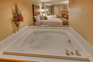 Romantic Suites for Weekend in Pigeon Forge at Willow Brook Lodge