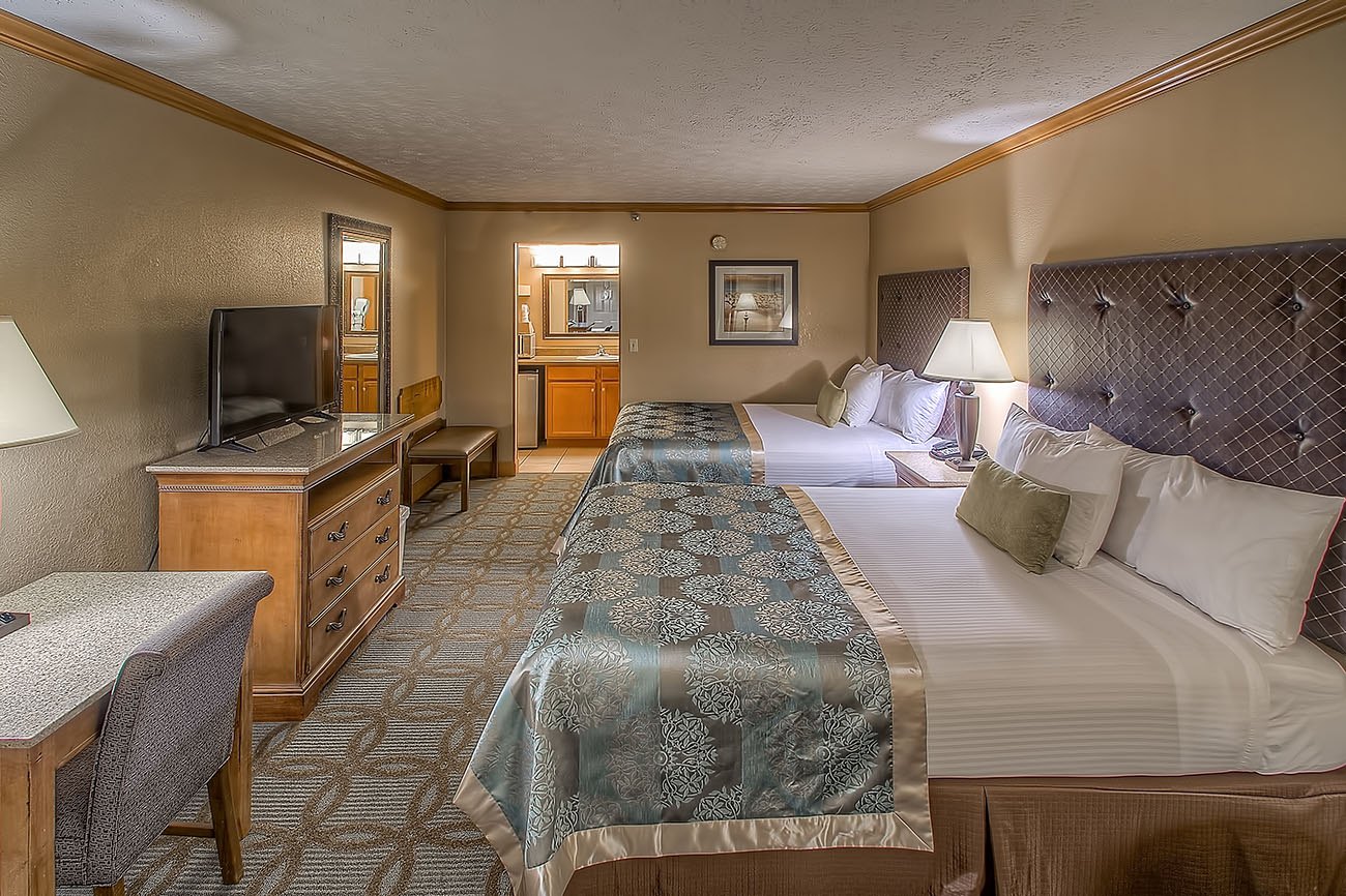 Accommodations By Willow Brook Lodge Hotel In Pigeon Forge Tn