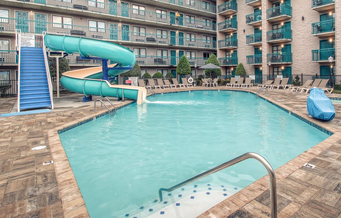 Outdoor Pools with mini water park Willow Brook Lodge Pigeon Forge