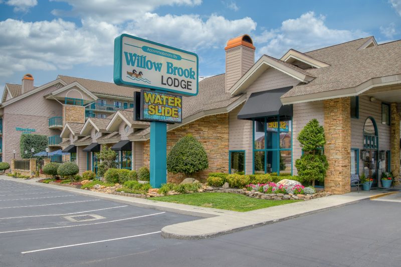 5 Ways to Save Money at Our Hotel in Downtown Pigeon TN