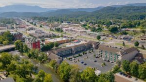 Pigeon Forge Hotel with Best Location in Smoky Mountains